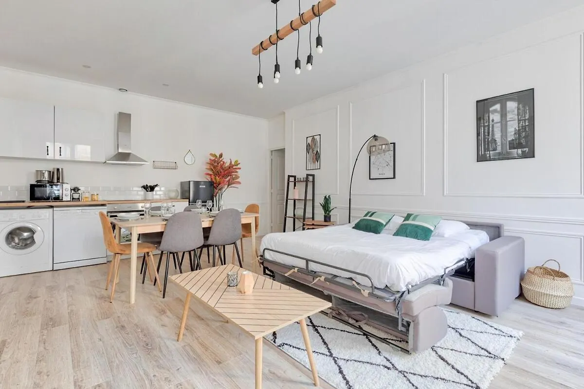 Superbe Appartement Champs Elysees - 6P Paříž Apartmán